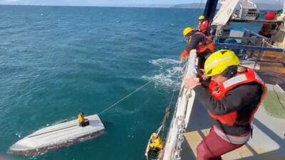 Un adolescent secouru dans les eaux glaciales de l'Alaska après avoir dérivé pendant des jours